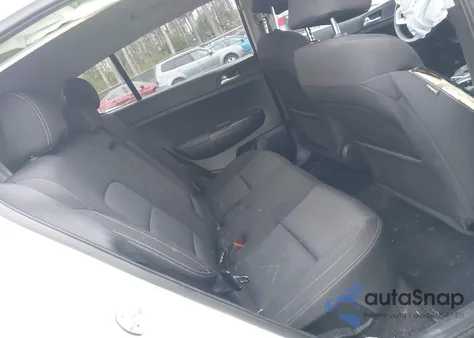 2020 Kia Sportage Lx z USA, uszkodzony, nr VIN KNDPMCAC3L7829072